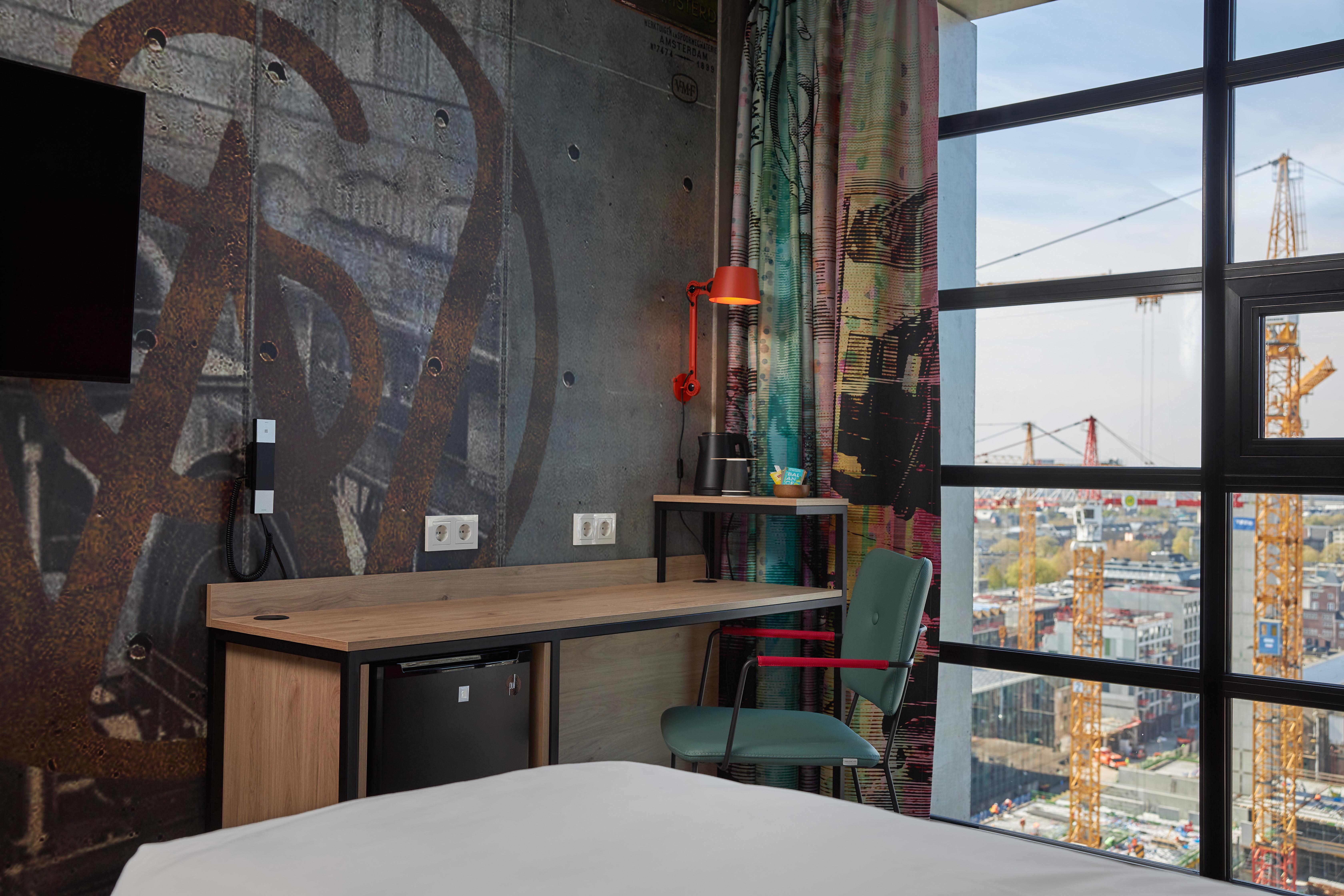 Inntel Hotels Amsterdam Landmark Екстер'єр фото The interior of the room