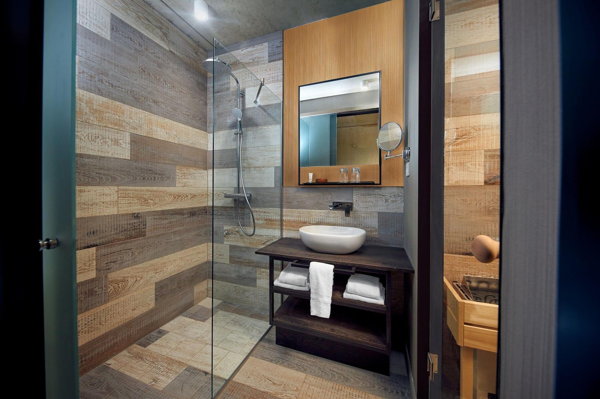 Inntel Hotels Amsterdam Landmark Екстер'єр фото Bathroom