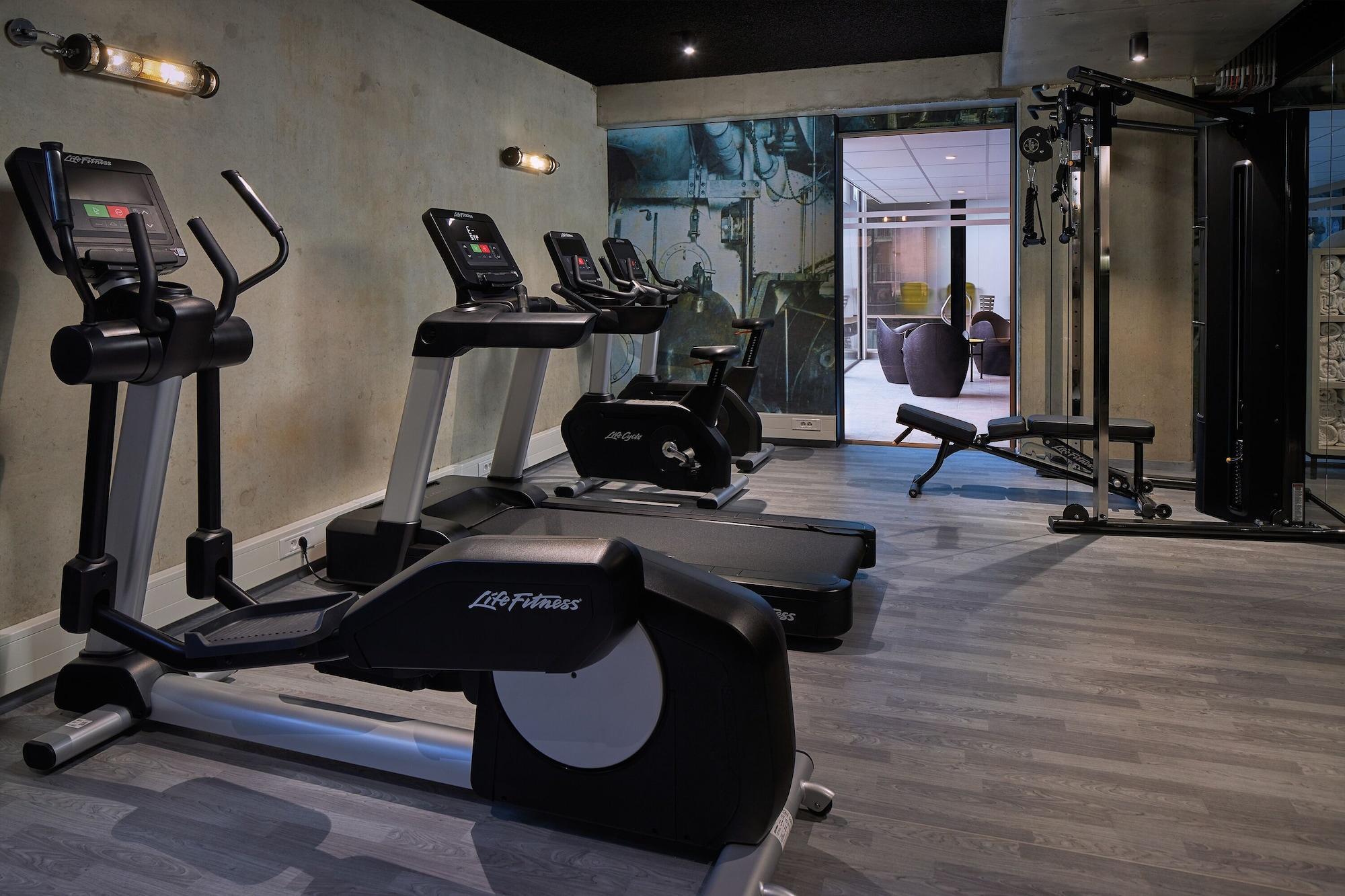 Inntel Hotels Amsterdam Landmark Екстер'єр фото Life Fitness Elípticals