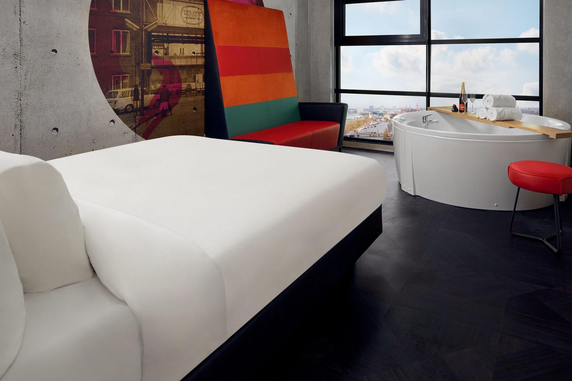 Inntel Hotels Amsterdam Landmark Екстер'єр фото Room at the W Hollywood